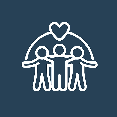 Drei Menschen posieren Arm in Arm und über ihnen ist ein Herz.